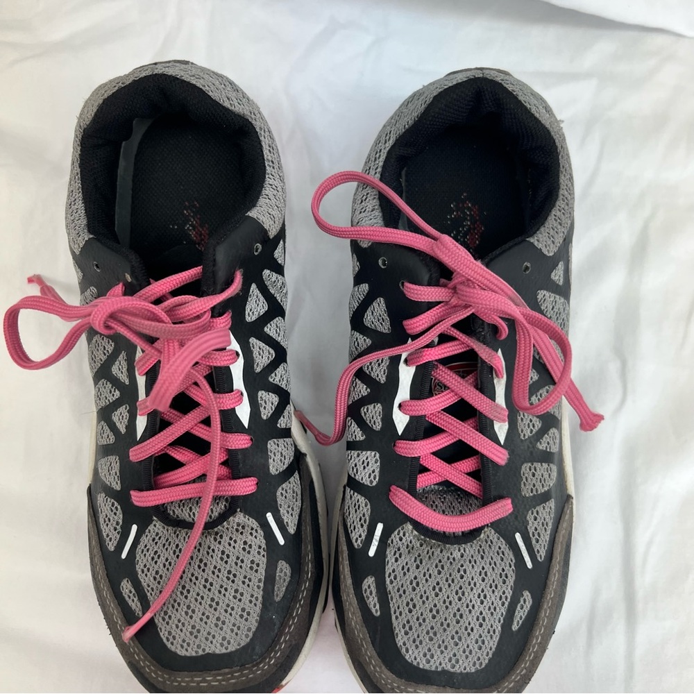 Red Wing Women's Athletic Aluminum Toe Shoes - Picture 6 of 12